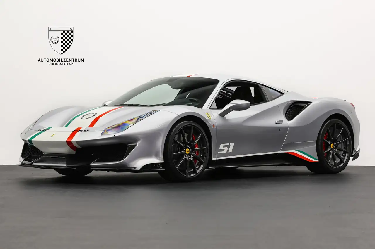 Ferrari 488 Pista Piloti